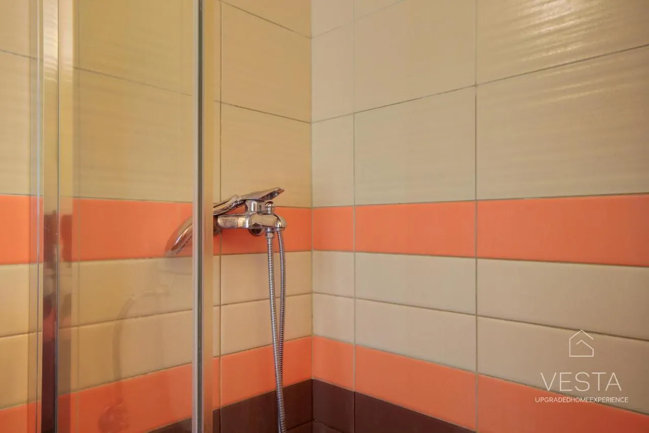 Uptown 2-Level Apt, Private Patio & Balcony With Views Διαμέρισμα Θεσσαλονίκη